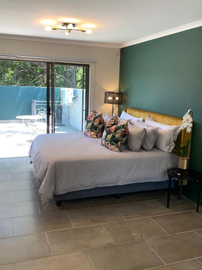 Melville Gap Guesthouse โจฮันเนสเบิร์ก ภายนอก รูปภาพ