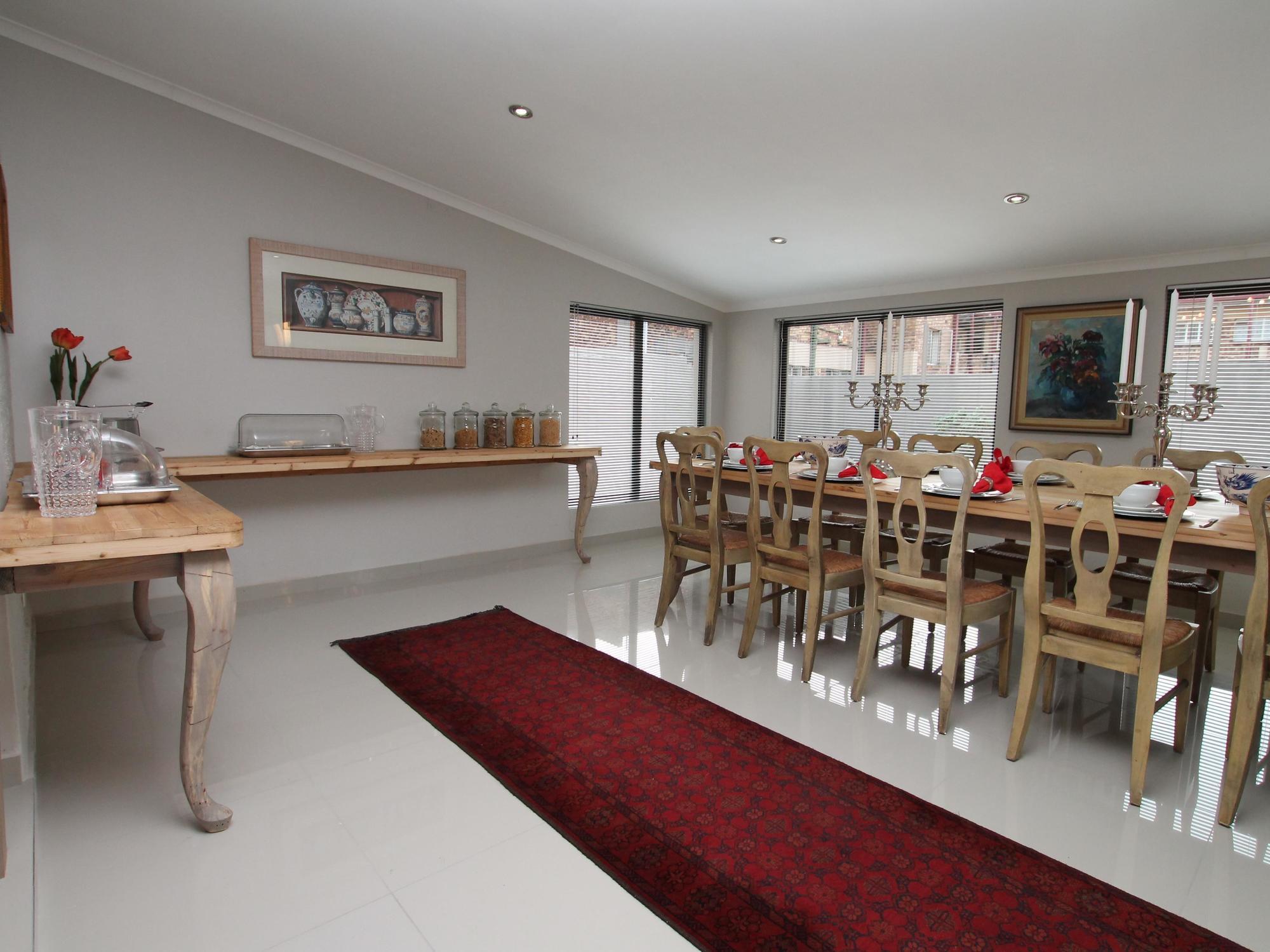 Melville Gap Guesthouse โจฮันเนสเบิร์ก ภายนอก รูปภาพ